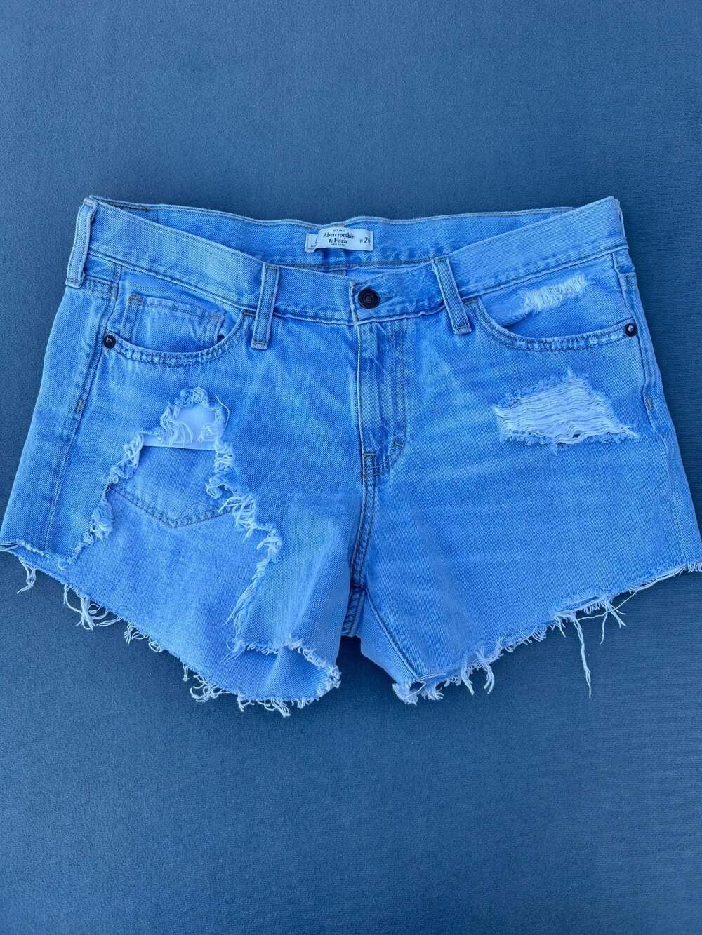 Abercrombie & Fitch Distressed Raw Hem Denim Shorts Size 29